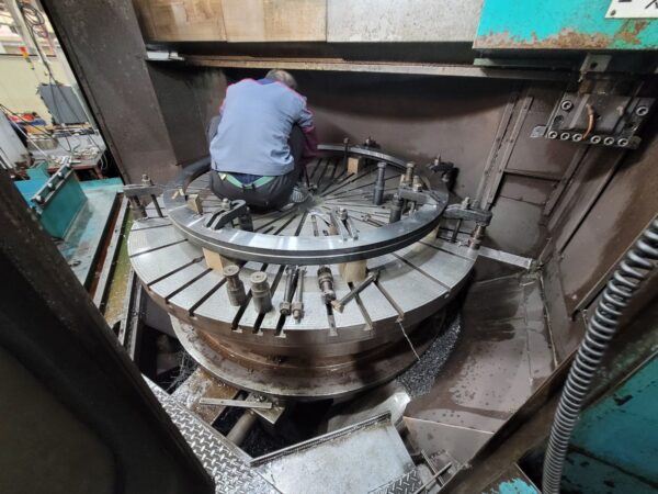 CNC Vertical Turning Lathe - Toshiba Shibaura TUD-16 - Image 2