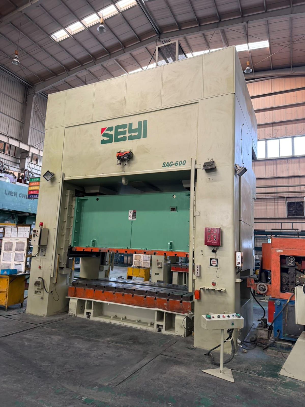 Mechanical Stamping Press Seyi SAG600 - Image 6