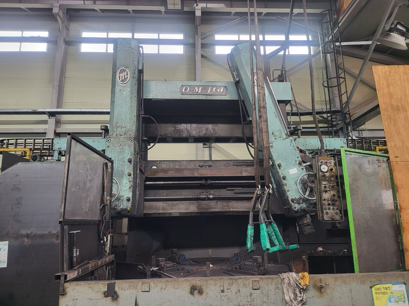 Vertical Turning Lathe - TMD-25/28 - Image 4