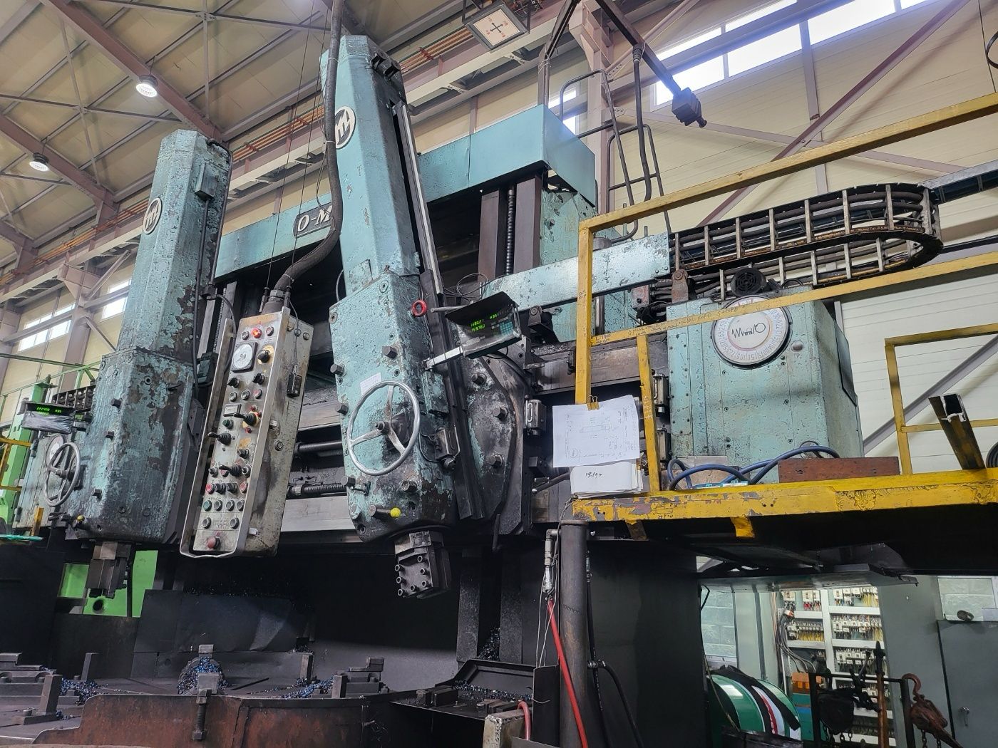 Vertical Turning Lathe - TMD-25/28 - Image 2
