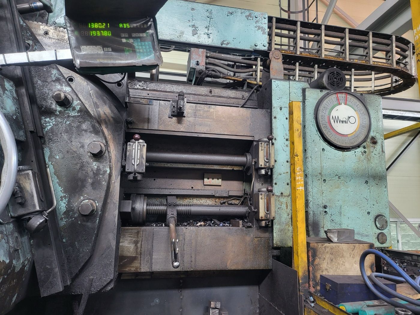 Vertical Turning Lathe - TMD-25/28 - Image 5