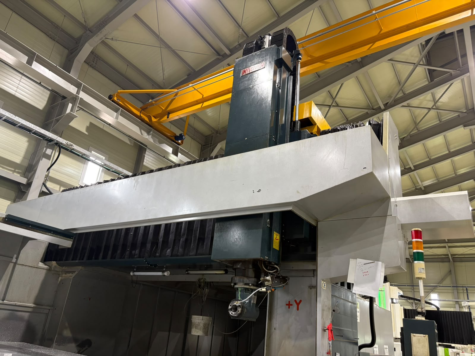 Double Column Machining Centre - Pinnacle DV3642 (2010 year) - Image 2