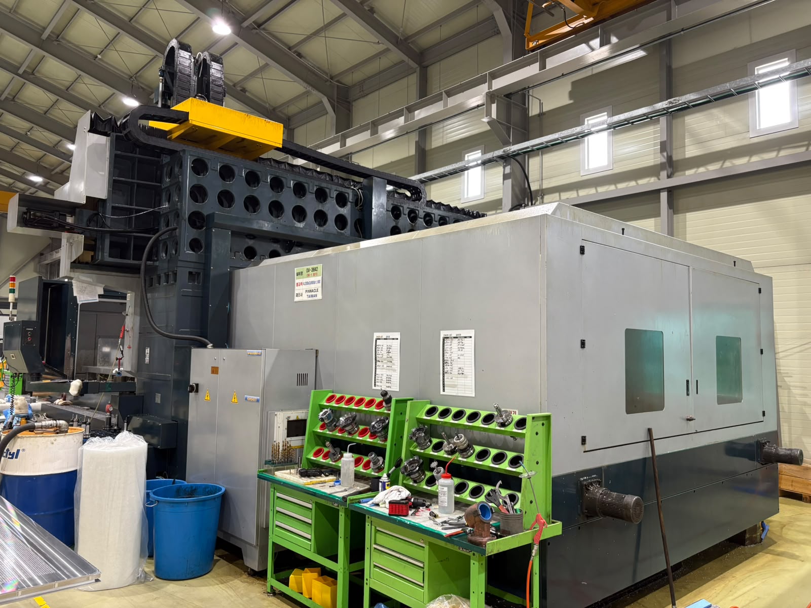 Double Column Machining Centre - Pinnacle DV3642 (2010 year) - Image 6